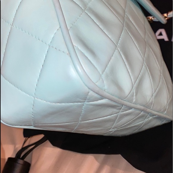 CHANEL 24k Lambskin ClassicFlap CameraBag - Picture 11 of 16